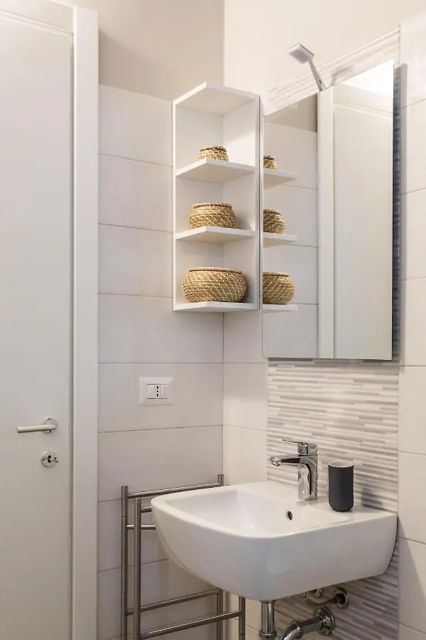 מילאנו Cozy And Warm 1 Bedroom Apt - Via Sapeto