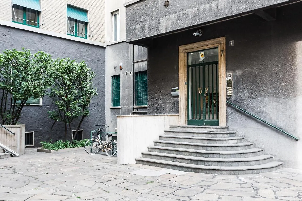 Cozy And Warm 1 Bedroom Apt - Via Sapeto Milan 0*,  Italy