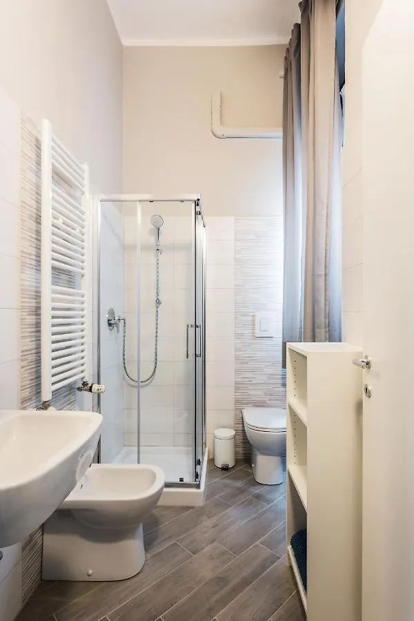 Cozy And Warm 1 Bedroom Apt - Via Sapeto Milan
